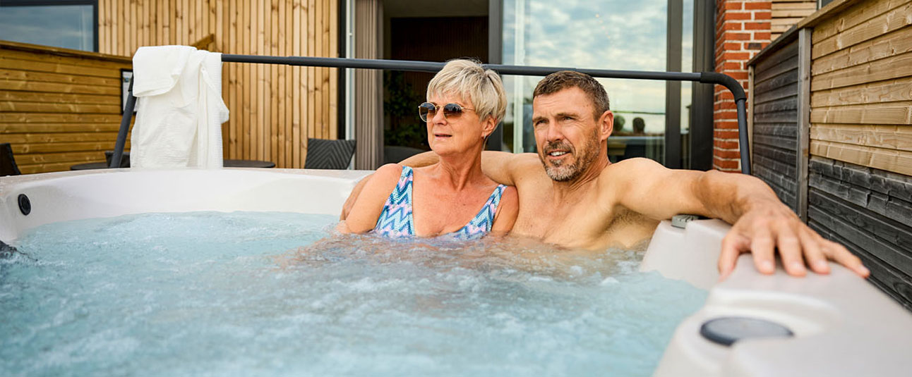 Sonnenliege und Meerblick